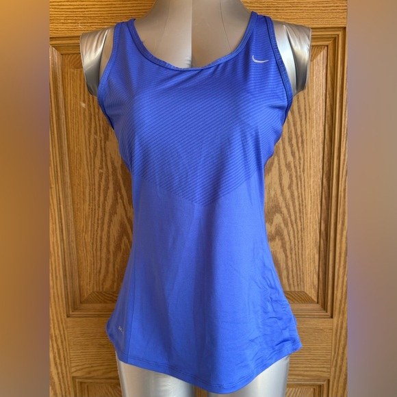 Nike dri-fit tank - Picture 1 of 4